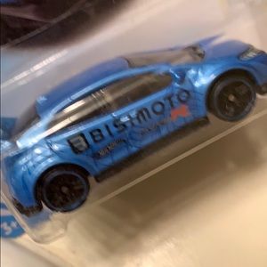 Meet your Posher, Alex